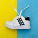 Load image into Gallery viewer, White And Black Lining Boy And Girls Imported Sneakers | BGS105